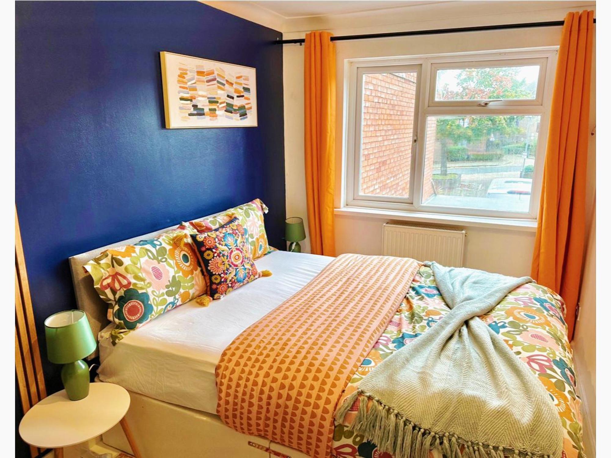 Charming 3-Bedroom House With Garden In Portsmouth, Close Parking, Train Station & Gunwharf エクステリア 写真